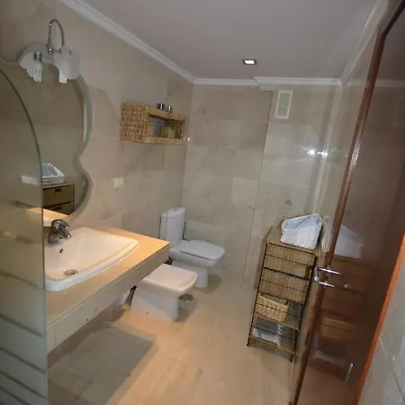 Vv El Galeon Apartament *
